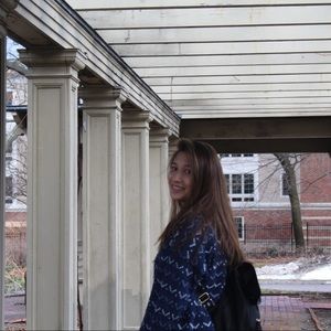 Meet your Posher, Abby